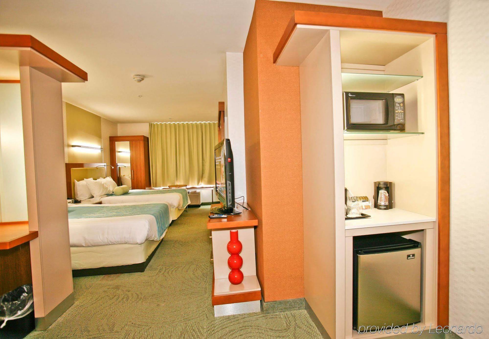 Springhill Valley Wine Country Hotel